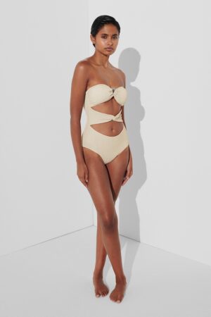 Costum de baie intreg cu decupaje frontale