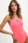 Nike costum de baie dintr-o bucată Hydrastrong 3D Swoosh culoarea roz