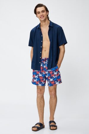 Pantaloni scurti de baie cu banda cu snur in talie si imprimeu cu crab